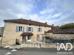 Maison de village à Bouzic (24250)