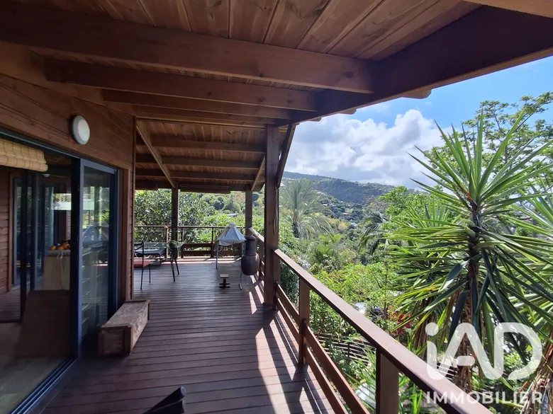 Maison 3 pièces 78 m² · à L'Étang-Salé · 78 m² · 410 000 €