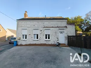 Maison à Saint-Michel (02830)