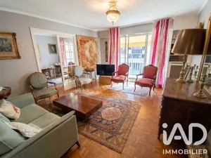 Appartement à Paris (75015)