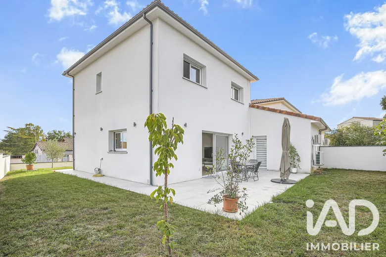 Maison 5 pièces 125 m² · à Fronton · 125 m² · 349 000 €