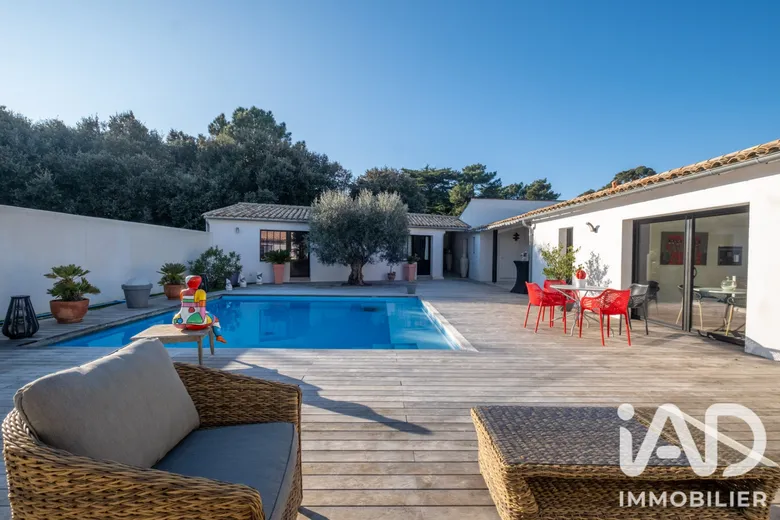Maison 7 pièces 220 m² · à Rivedoux-Plage · 220 m² · 1 880 000 €