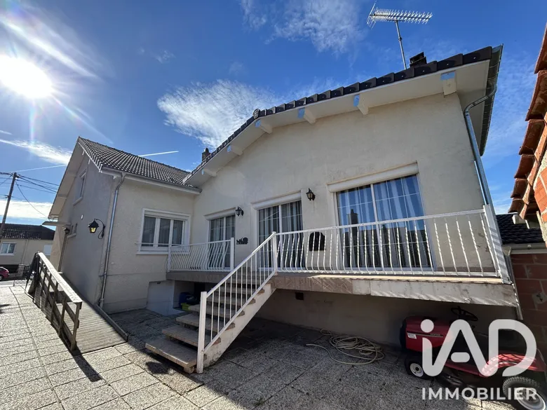 Maison 6 pièces 141 m² · à Pargny-sur-Saulx · 141 m² · 129 000 €