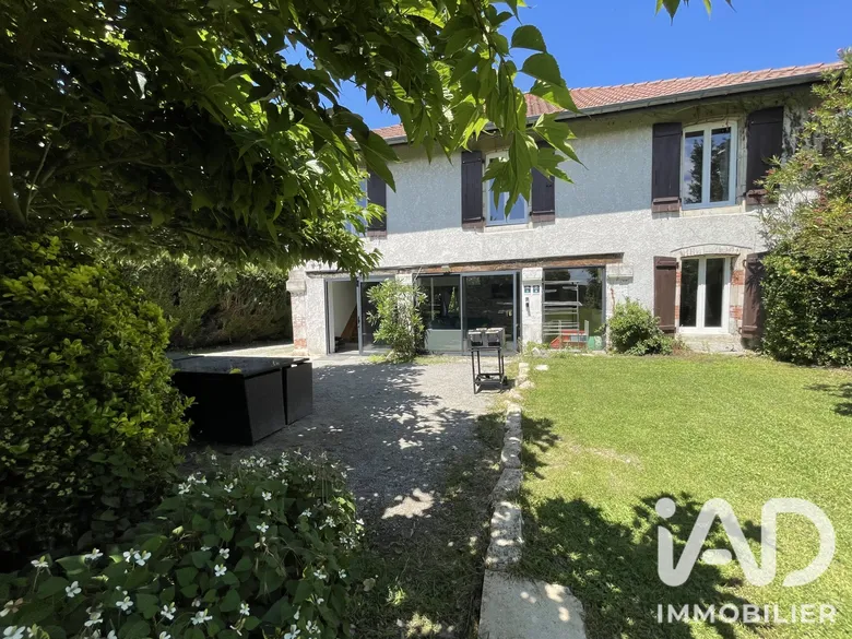 Maison 10 pièces 240 m² · à Saubrigues · 240 m² · 552 000 €