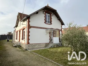 Maison à Saint-André-les-Vergers (10120)