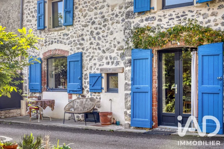 Maison 5 pièces 90 m² · à Crolles · 90 m² · 330 000 €