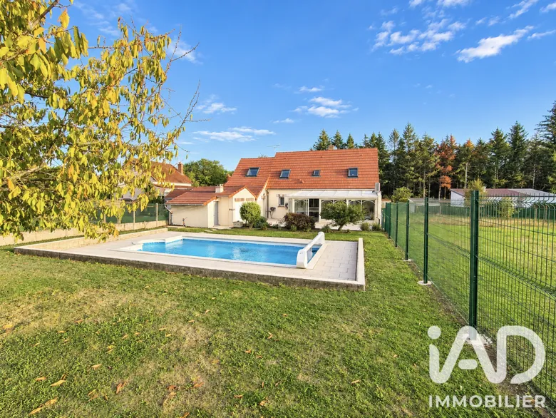 Maison 7 pièces 162 m² · à Saint-Ay · 162 m² · 376 000 €