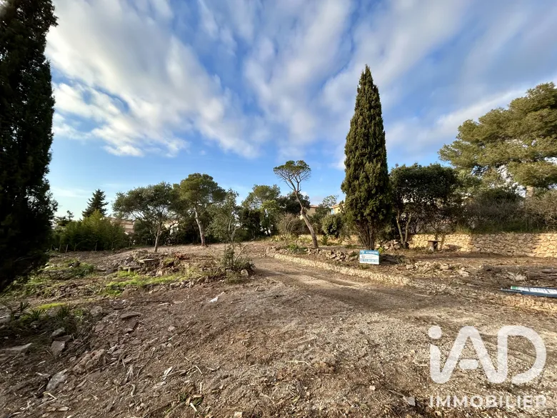 Terrain 98 m² · à Saint-Raphaël · 98 m² · 385 000 €