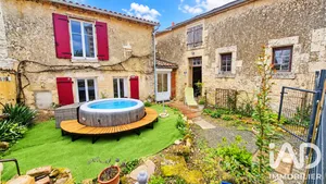 House in Saint-Pompain (79160)