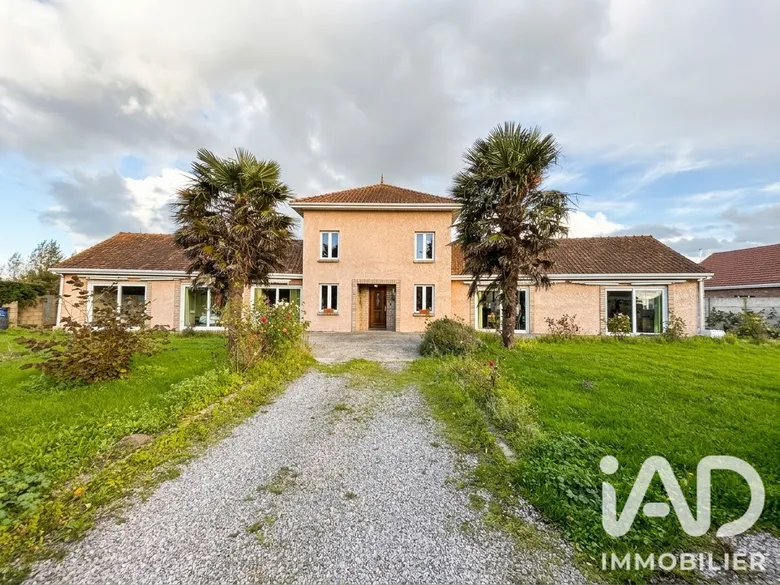 Maison 5 pièces 244 m² · à Oye-Plage · 244 m² · 369 000 €