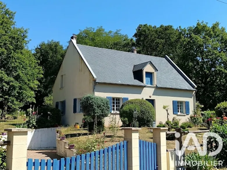 Maison 5 pièces 166 m² · à Saint-Julien-de-Chédon · 166 m² · 262 000 €