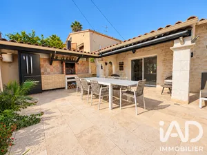 Maison à Cagnes-sur-Mer (06800)