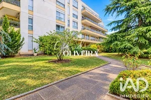 Apartment in Saint-Gratien (95210)