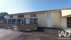 Boutique/Local commercial à Saint-Martin-d'Ary (17270)