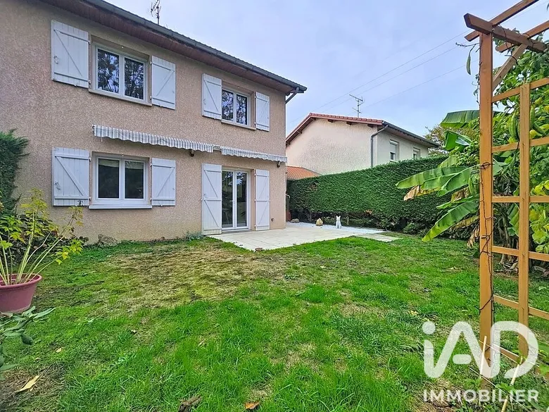 Maison 5 pièces 109 m² · à Viriat · 109,3 m² · 249 000 €