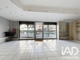 Boutique/Local commercial à Courbevoie (92400)