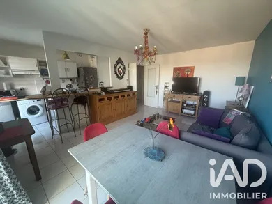 Apartment in Nîmes (30900)