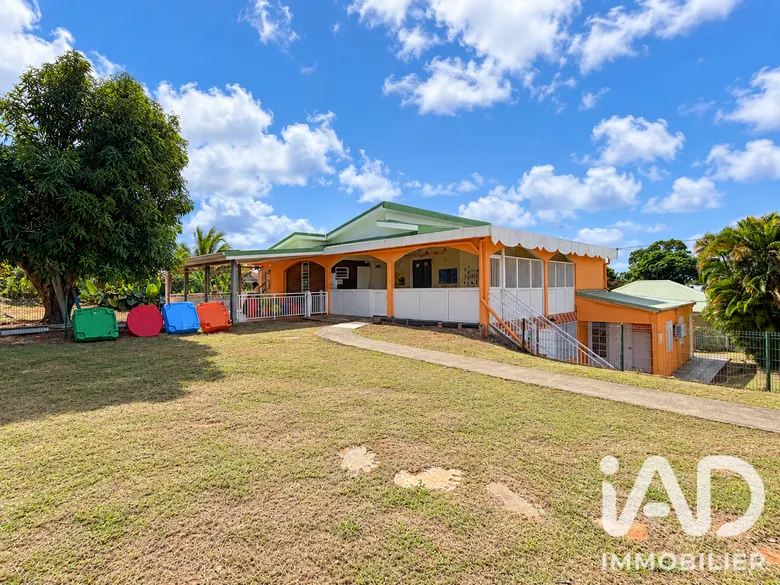 Maison 20 pièces 300 m² · à Saint-Joseph · 300 m² · 550 000 €
