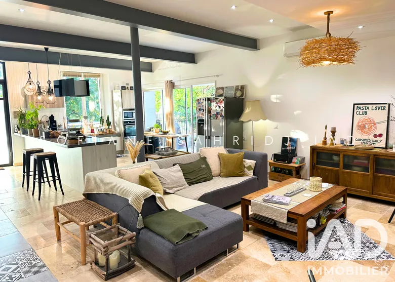 Appartement 4 pièces 152 m² · à Pierrefeu-du-Var · 152,4 m² · 547 000 €