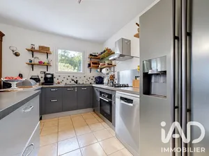Maison à Pierrevert (04860)