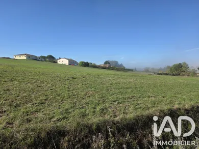 Terrain à bâtir à Saussignac (24240)