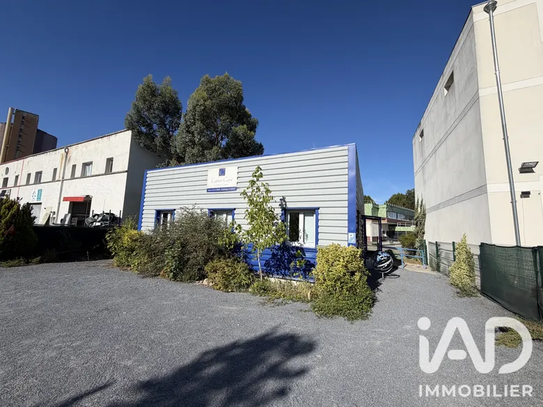 Immeuble 124 m² · à Villenoy · 124 m² · 259 900 €