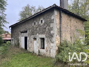 Maison de campagne à Blanzay (86400)