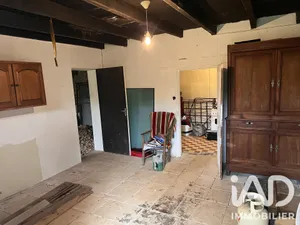 Maison de campagne à Blanzay (86400)