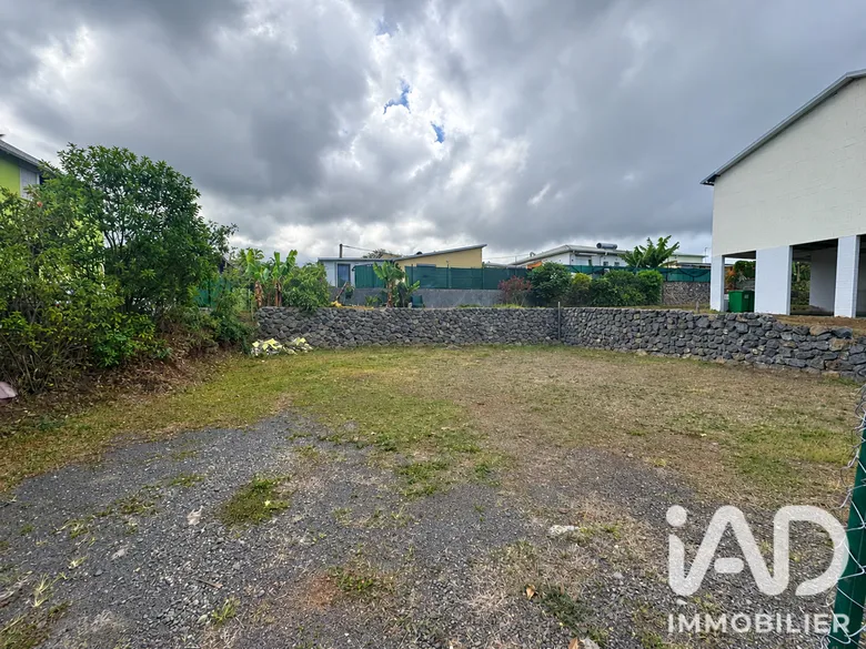 Terrain 409 m² · à Saint-Paul · 172 000 €