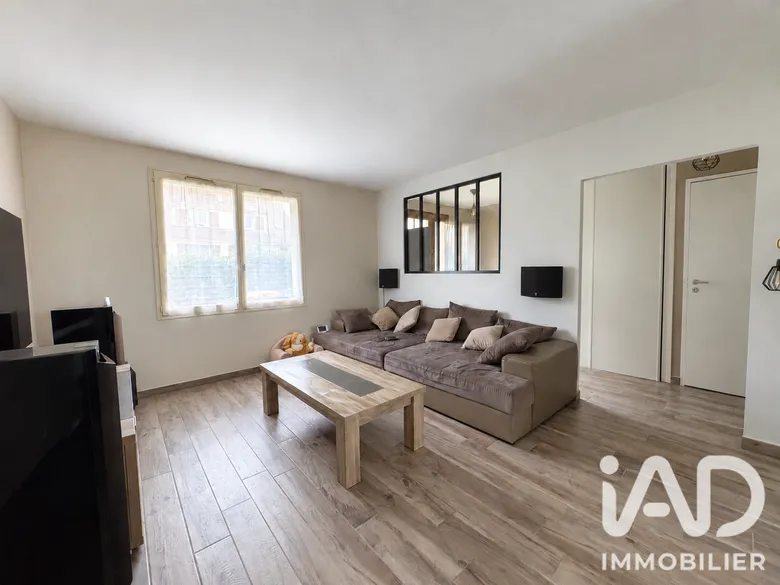 Maison 6 pièces 108 m² · à Saint-Martin-du-Tertre · 108 m² · 299 900 €