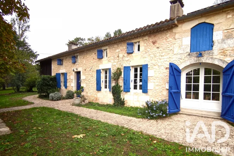 Maison 6 pièces 173 m² · à Cercoux · 173 m² · 475 000 €