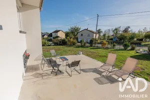 Pavillon à Renwez (08150)