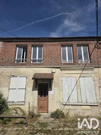 Immeuble à Villers-Cotterêts (02600)