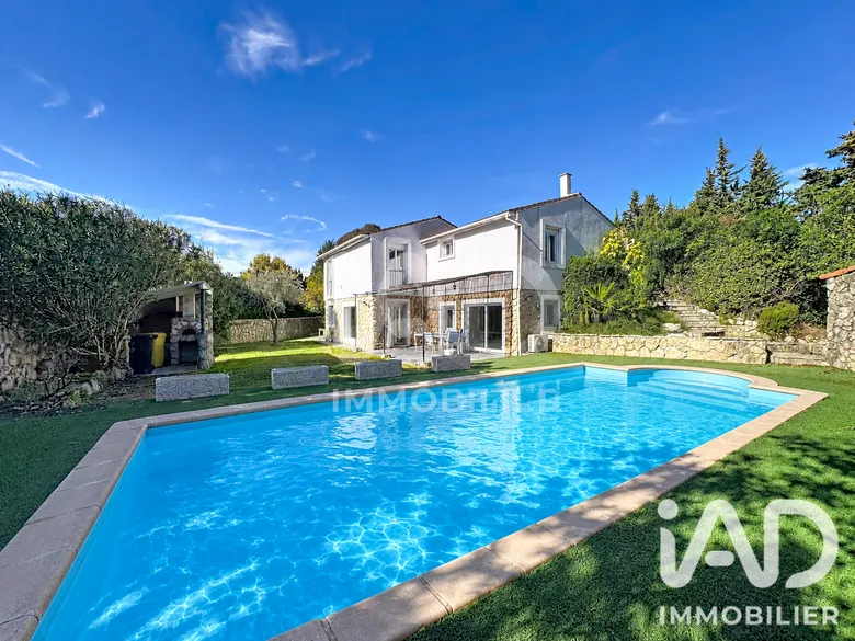 Maison 8 pièces 179 m² · à Caumont-sur-Durance · 179 m² · 488 000 €