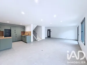 Maison traditionnelle à Neuilly-Plaisance (93360)