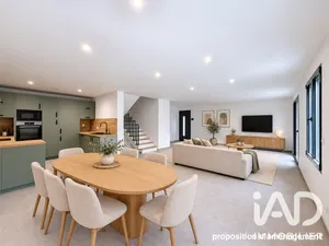 Maison traditionnelle à Neuilly-Plaisance (93360)