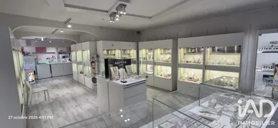 Boutique/Local commercial à Hauts de Bienne (39400)