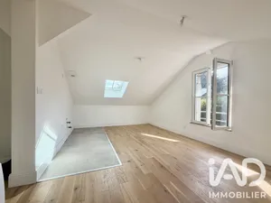 Apartment in Ville-d'Avray (92410)