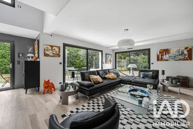 Maison d'architecte à Villemomble (93250)