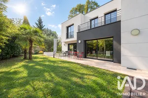 Maison d'architecte à Villemomble (93250)