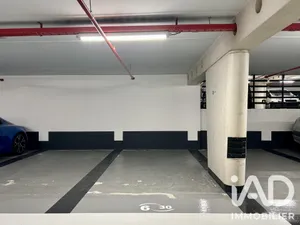 Parking à Paris (75012)
