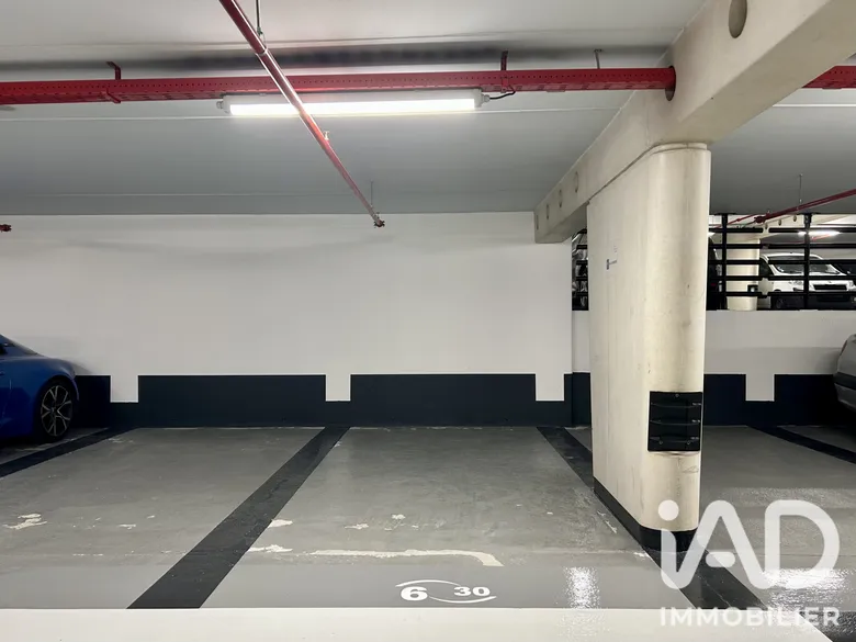 Parking 11 m² · à Paris · 11 m² · 17 000 €