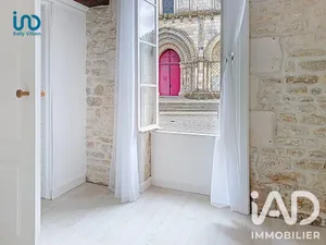 Immeuble à Maillezais (85420)
