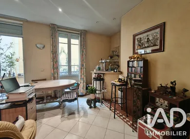 Apartment in Clichy (92110)