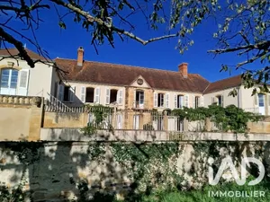 Demeure à Avrilly (03130)