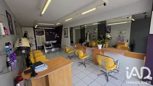 Boutique/Local commercial à Nieuil-l'Espoir (86340)