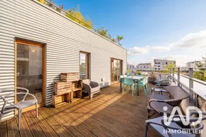 Duplex à Bordeaux (33300)