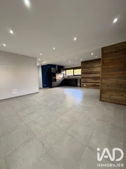 Appartement à Saint-Jean-de-Maurienne (73300)