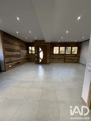 Appartement à Saint-Jean-de-Maurienne (73300)