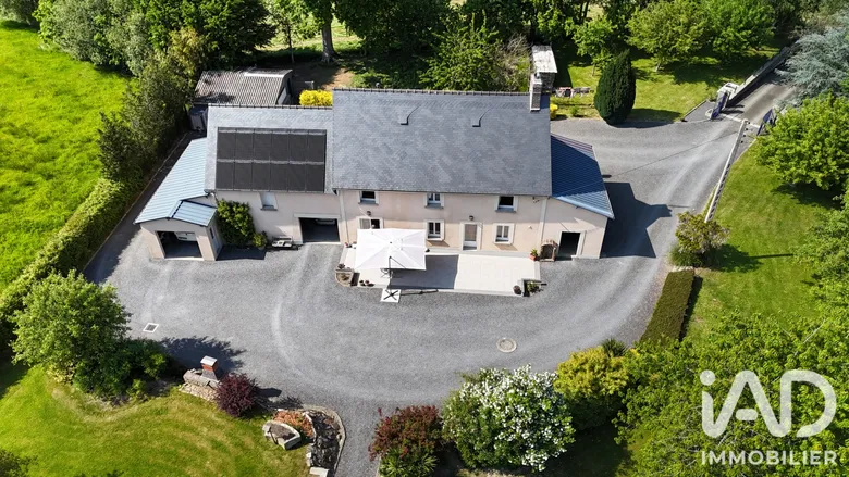 Maison 5 pièces 114 m² · à Tessy-Bocage · 114 m² · 208 000 €
